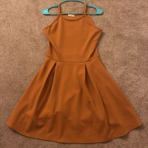 Cute mustard midi dress